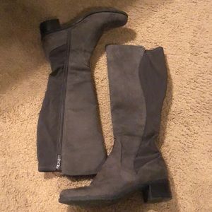 Easy spirit grey suede knee high boots. Size 8.